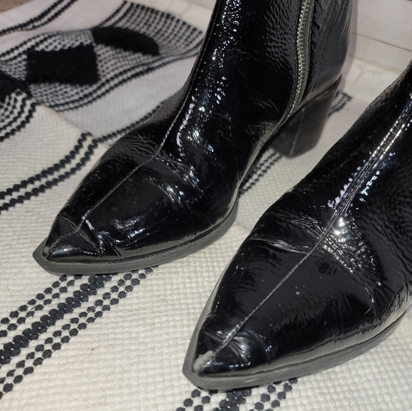 Everlane The Boss Boot Pointed Toe Block Heel in Patent Black Leather, sz 7.5 - Picture 5 of 16